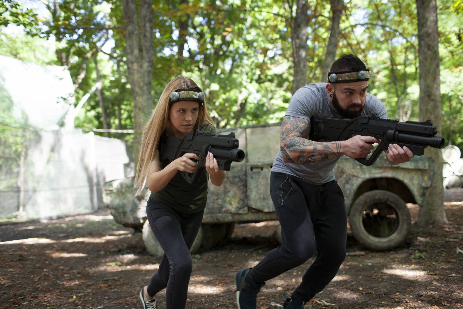 battle games organisateur enterrement de vie de jeune fille garcon evjf evg laser game dans le var